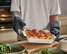 Load image into Gallery viewer, Pinch™ Easy-Grip Oven Gloves Set(2) Grey