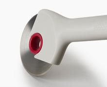 Load image into Gallery viewer, Ringo™ Easy-Clean Pizza Cutter Red