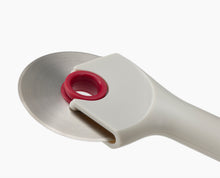 Load image into Gallery viewer, Ringo™ Easy-Clean Pizza Cutter Red