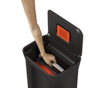Load image into Gallery viewer, Titan 30L Trash Compactor Black