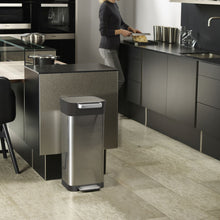 Load image into Gallery viewer, Titan 20L Stainless-Steel Trash Compactor