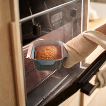 Load image into Gallery viewer, Nest Bake Loaf Tin