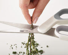 Load image into Gallery viewer, Elevate™ Fusion 5-piece Knife & Scissor Set with Beechwood Block