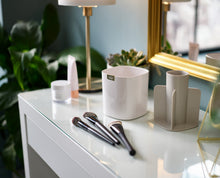 Load image into Gallery viewer, Viva Makeup Brush Pot