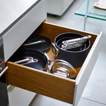 Load image into Gallery viewer, Space 23cm/5.1L Non-Stick Saucepan & Lid