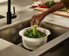 Load image into Gallery viewer, Spindola™ In-Sink Salad-Spinning Colander