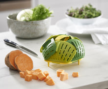 Load image into Gallery viewer, Bloom™ Folding Steamer Basket