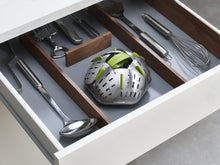 Load image into Gallery viewer, Bloom™ Steel Folding Steamer Basket