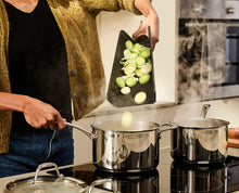 Load image into Gallery viewer, Chop2Pot™ Plus Folding Chopping Board Regular - Black