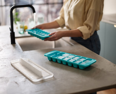 Flow™ Easy-fill Ice-cube Tray